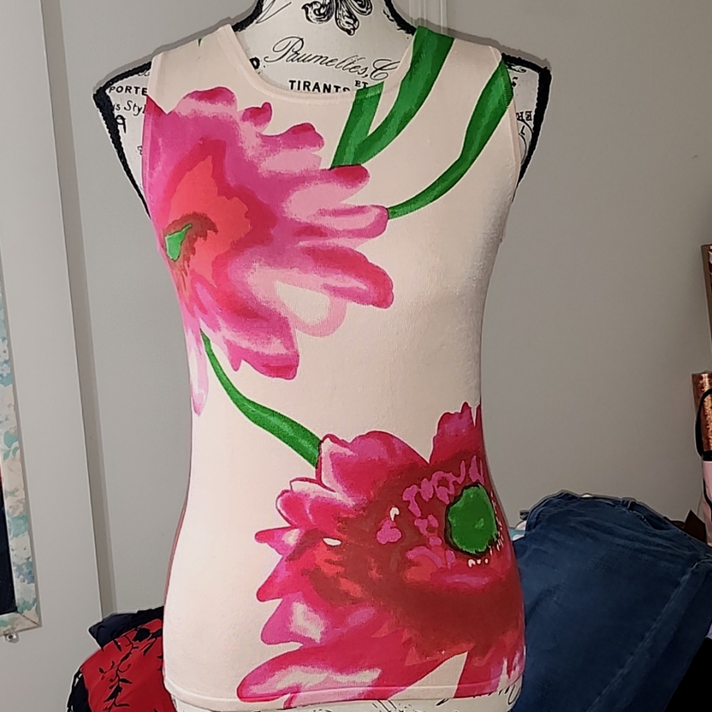 Barami vintage pink flower sweater